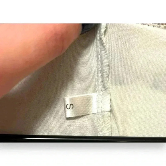 Women's V Neck Loose Dress Summer Khaki Floral Print Size Small T-shirt Dress - Picture 14 of 14